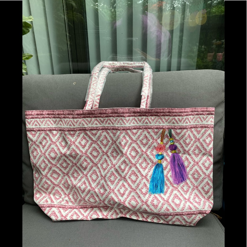 Estée Lauder Tote